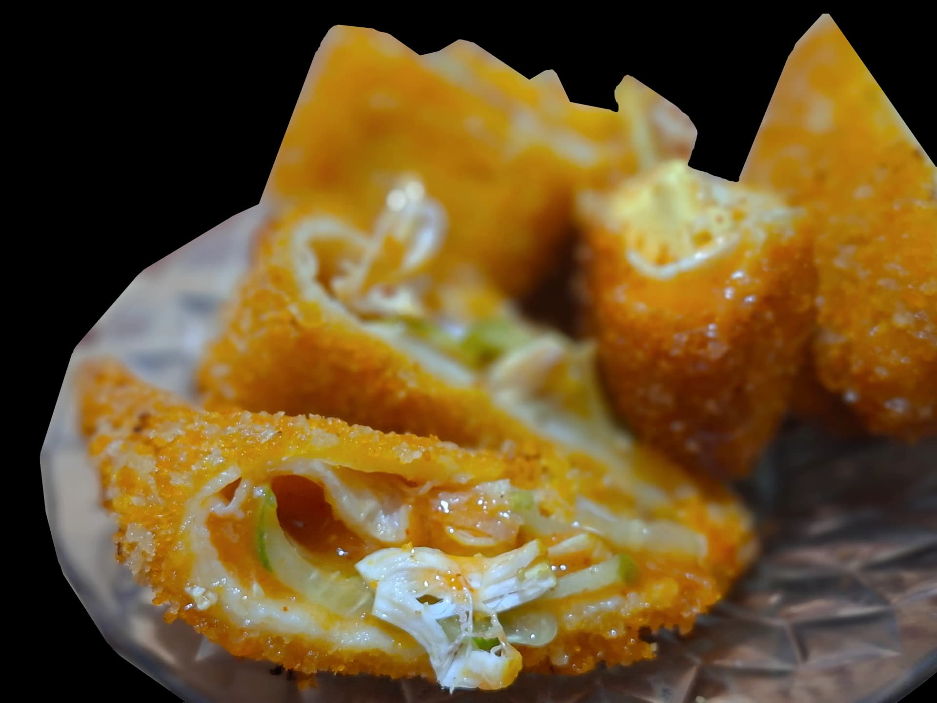 Risoles renyah dengan isian ayam, sosis, telur?